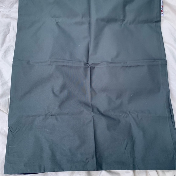 Dog Bed For Less Full Rain Proof On One Side - Picture 2 of 3